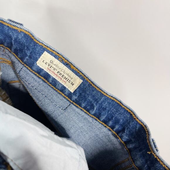 Levis Womens 26 x 30 501 Straight Leg Jeans Button Front Medium Wash Cotton - Picture 10 of 13